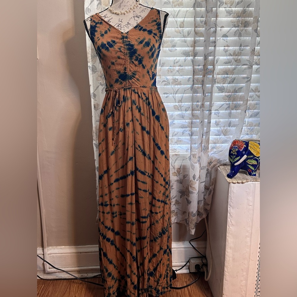Young Fabulous & Broke Rust and Navy Tie-Dye Maxi Dress
